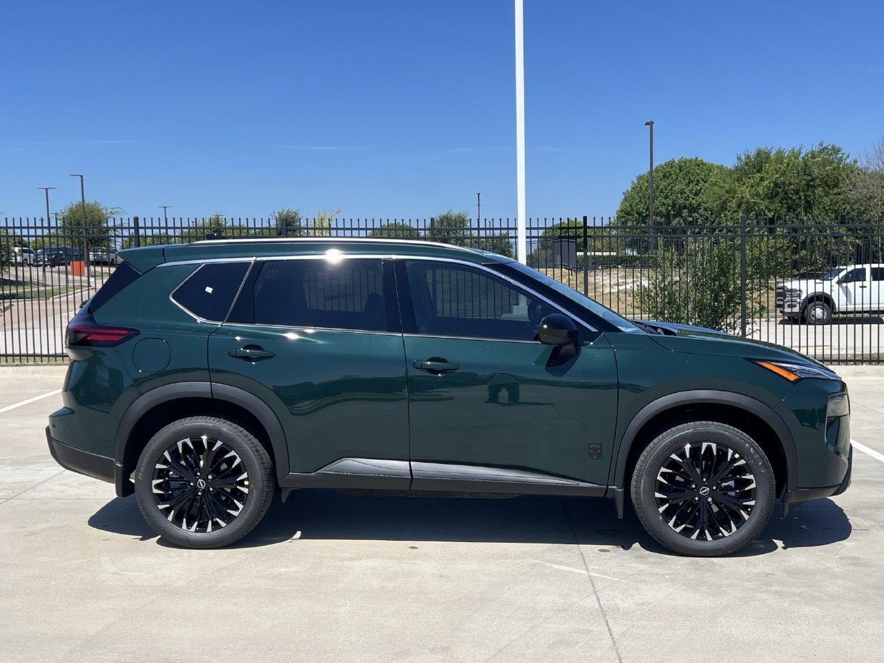 New 2026 Nissan Rogue Dark Armor FWD image 3