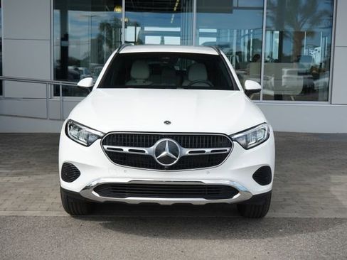 Certified 2025 Mercedes-Benz GLC 350e 4MATIC image 3