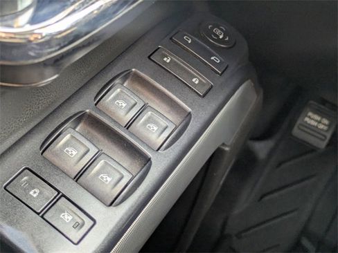 Used 2018 Chevrolet Silverado 1500 LT w/ All Star Edition image 26