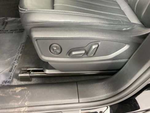 Used 2024 Audi Q5 2.0T Premium image 8