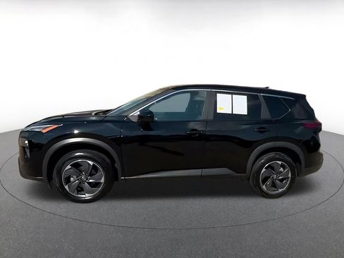 Used 2025 Nissan Rogue SV FWD image 7