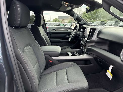 New 2026 RAM 1500 Express AWD/4WD image 23
