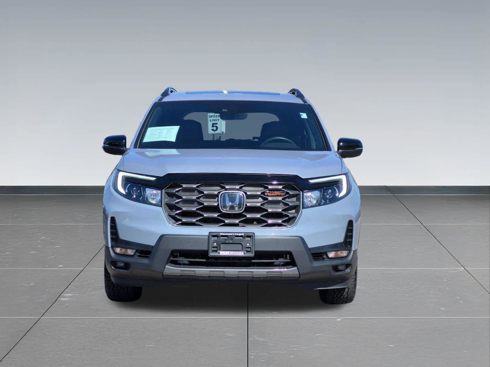 Certified 2024 Honda Passport TrailSport image 9