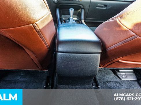 Used 2024 MAZDA MAZDA3 s image 31