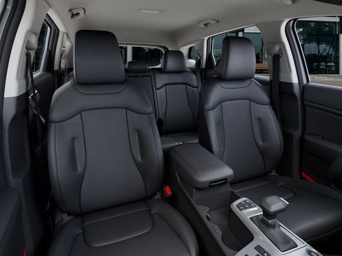 New 2026 Kia Sportage EX image 16