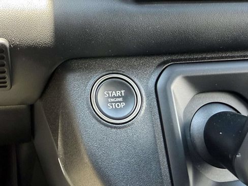 Used 2024 Land Rover Defender 110 X AWD/4WD image 23