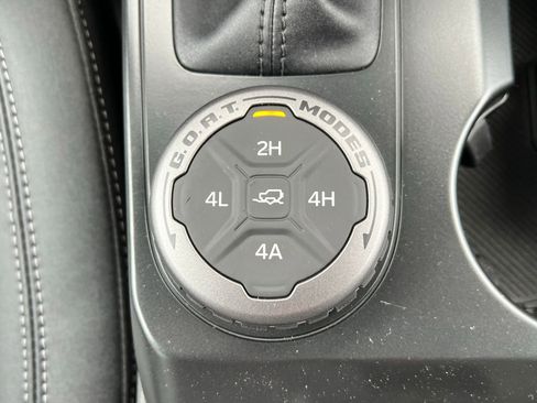 New 2026 Ford Bronco Badlands image 29