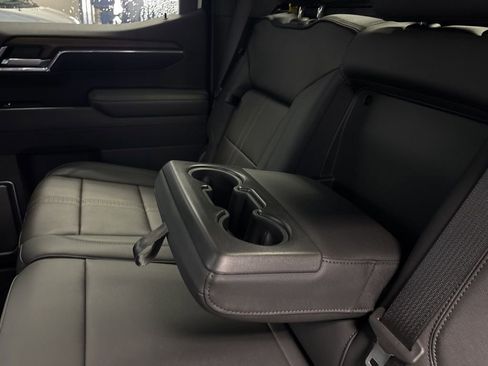 New 2026 Chevrolet Silverado 1500 High Country AWD/4WD image 22