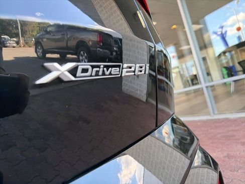 Used 2025 BMW X2 xDrive28i AWD/4WD image 8