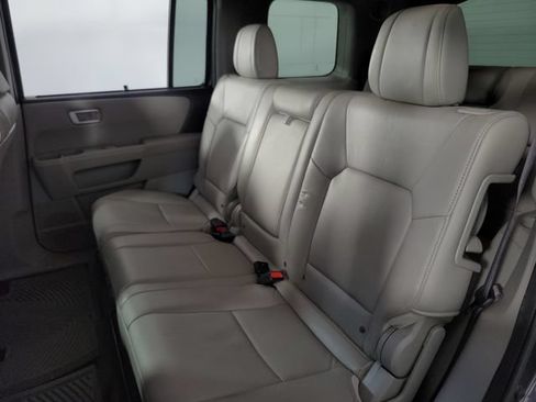 Used 2015 Honda Pilot Touring image 15