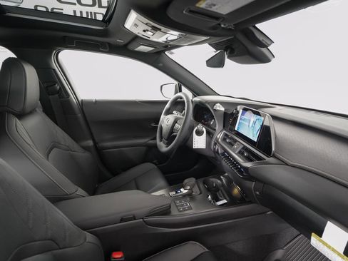 New 2026 Lexus UX 300h FWD image 18