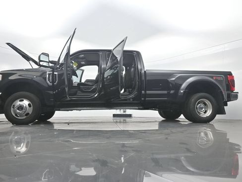 Used 2021 Ford F350 Lariat w/ Lariat Ultimate Package AWD/4WD image 44