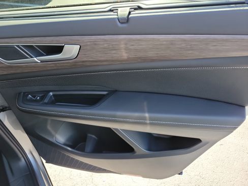 New 2026 Volkswagen Atlas SEL image 11