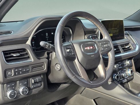 Used 2022 GMC Yukon AT4 w/ Max Trailering Package image 9