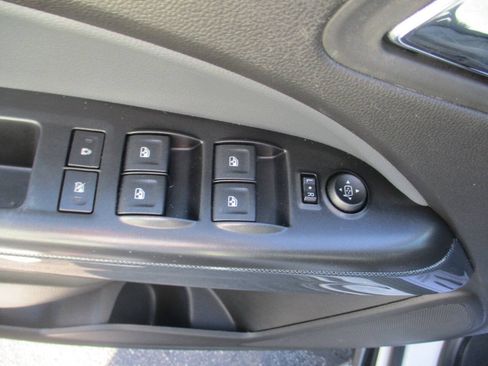 Used 2015 Chevrolet Colorado Z71 RWD image 20
