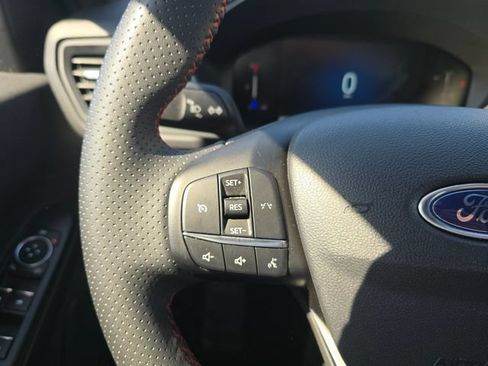Used 2025 Ford Escape ST-Line AWD/4WD image 19