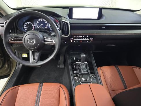 Used 2025 MAZDA CX-50 Meridian Edition w/ Apex Package AWD/4WD image 4