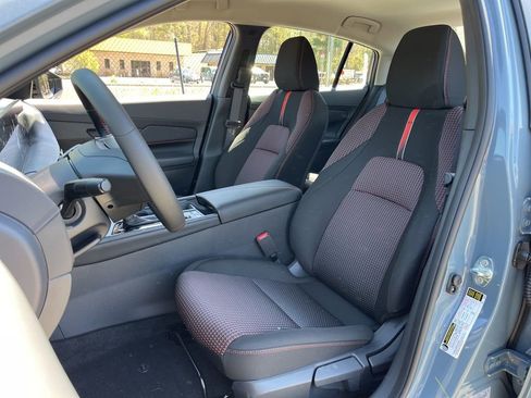 New 2026 Nissan Sentra SR w/ Floor Mat Package FWD image 18
