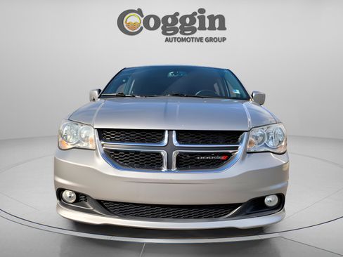 Used 2018 Dodge Grand Caravan SXT image 5