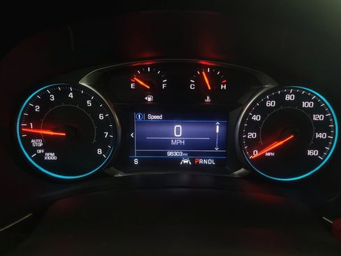 Used 2020 Chevrolet Equinox LT FWD image 23