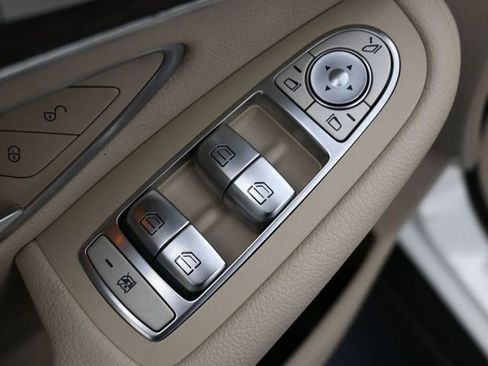 Used 2021 Mercedes-Benz GLC 300 GLC 300 image 13