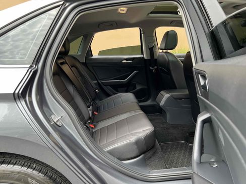 Used 2023 Volkswagen Jetta SE w/ Panoramic Sunroof Package FWD image 27