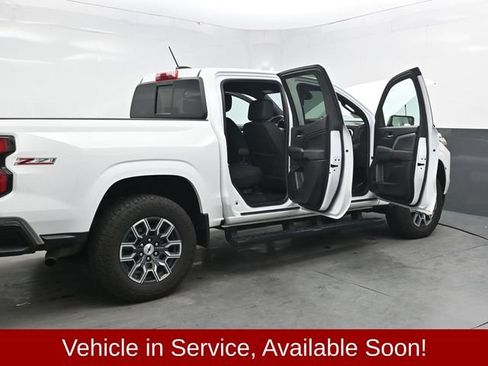 Used 2024 Chevrolet Colorado Z71 w/ Advanced Trailering Package AWD/4WD image 58