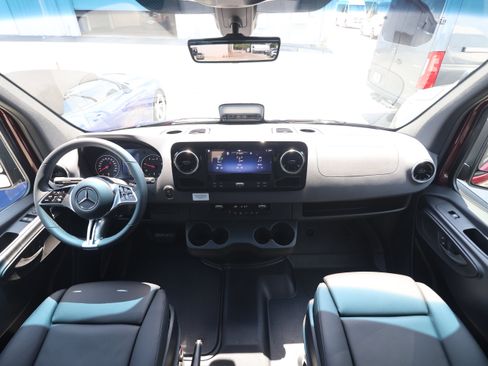 New 2025 Mercedes-Benz Sprinter 2500 image 14