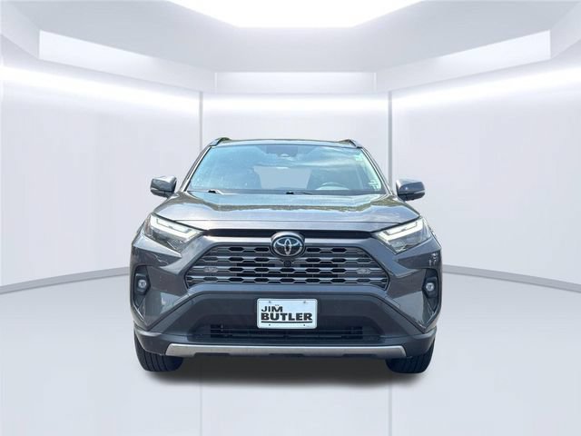Used 2025 Toyota RAV4 Limited w/ Advanced Technology Package AWD/4WD image 18