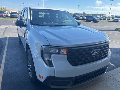 New 2025 Ford Maverick XLT w/ XLT Luxury Package AWD/4WD image 17