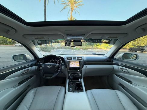 Used 2010 Lexus LS 460 RWD image 26