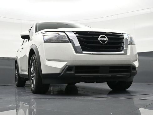 Used 2022 Nissan Pathfinder SV image 30