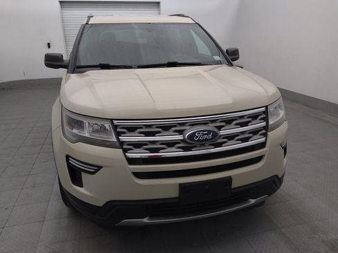 Used 2018 Ford Explorer XLT FWD image 14