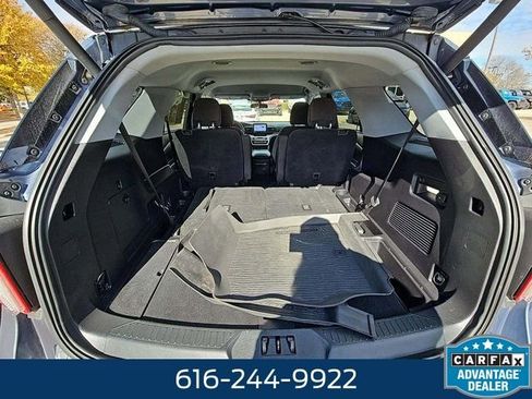 Used 2021 Ford Explorer XLT AWD/4WD image 5