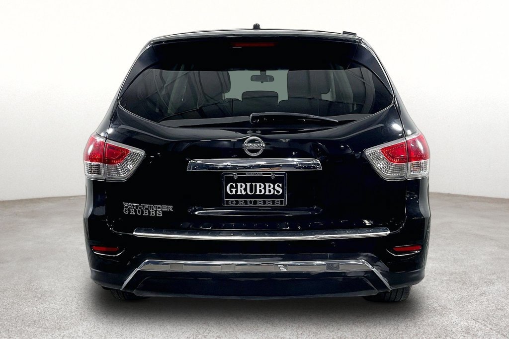 Used 2014 Nissan Pathfinder S w/ Cargo Package FWD image 5