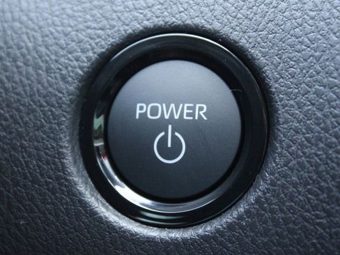 Used 2026 Toyota Camry LE w/ Convenience Package AWD/4WD image 5