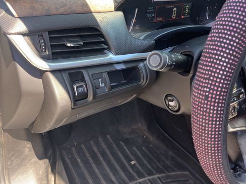 Used 2018 Cadillac XTS Luxury image 16