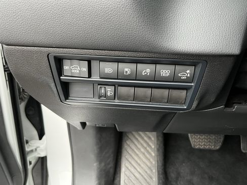 Certified 2025 Toyota Sequoia SR5 AWD/4WD image 28