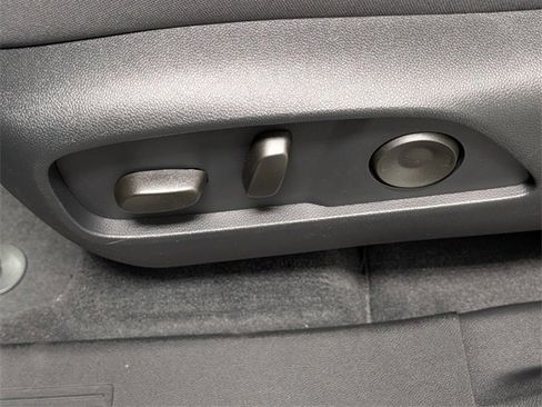 New 2026 Chevrolet Equinox RS w/ Convenience Package III image 13