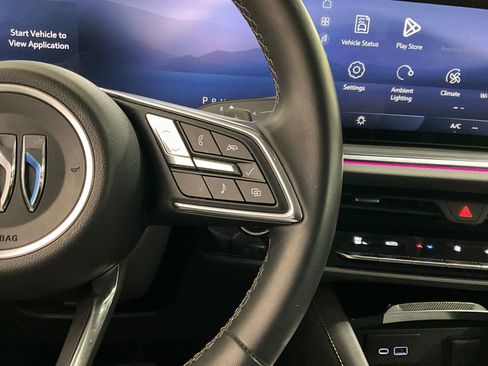 Used 2025 Buick Envision Preferred image 18