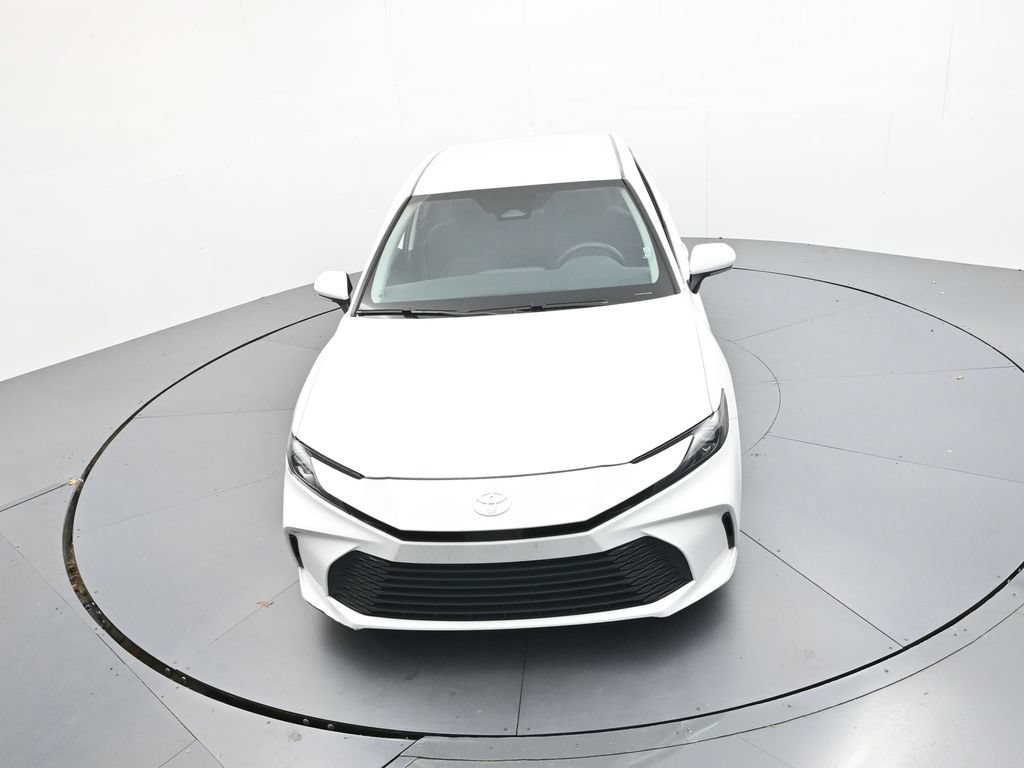 Used 2025 Toyota Camry LE FWD image 19