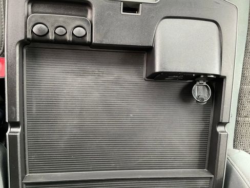 Used 2014 RAM 1500 Big Horn image 32