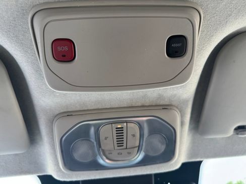 Used 2024 RAM ProMaster 2500 w/ Convenience Group FWD image 20