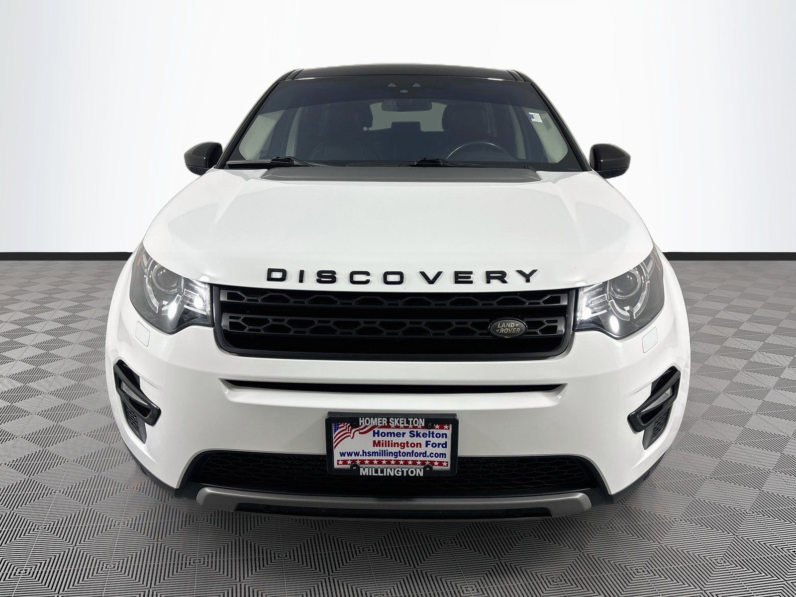 Used 2017 Land Rover Discovery Sport HSE AWD/4WD image 2