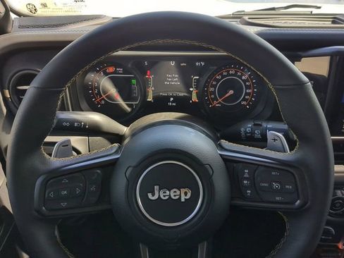 New 2025 Jeep Wrangler Unlimited Rubicon 392 image 32