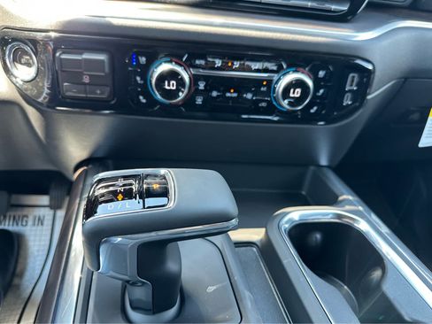 New 2026 GMC Sierra 1500 SLT w/ SLT Premium Package AWD/4WD image 14