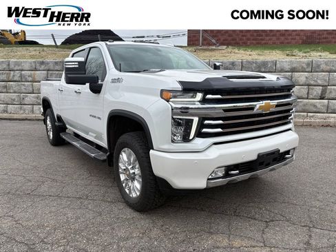 Used 2022 Chevrolet Silverado 2500 High Country w/ Z71 Off-Road Package image 1
