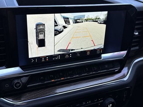 Used 2024 Chevrolet Silverado 1500 LT Trail Boss w/ Convenience Package II image 34