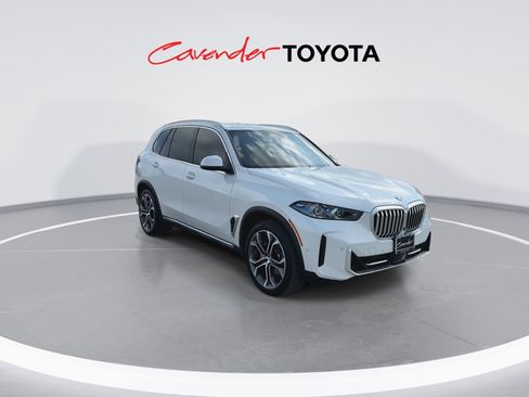Used 2026 BMW X5 sDrive40i w/ Premium Package RWD image 2