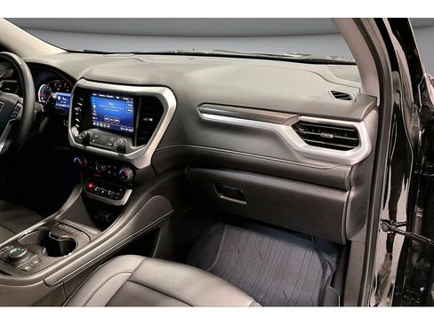 Used 2023 GMC Acadia SLT w/ Elevation Edition FWD image 16